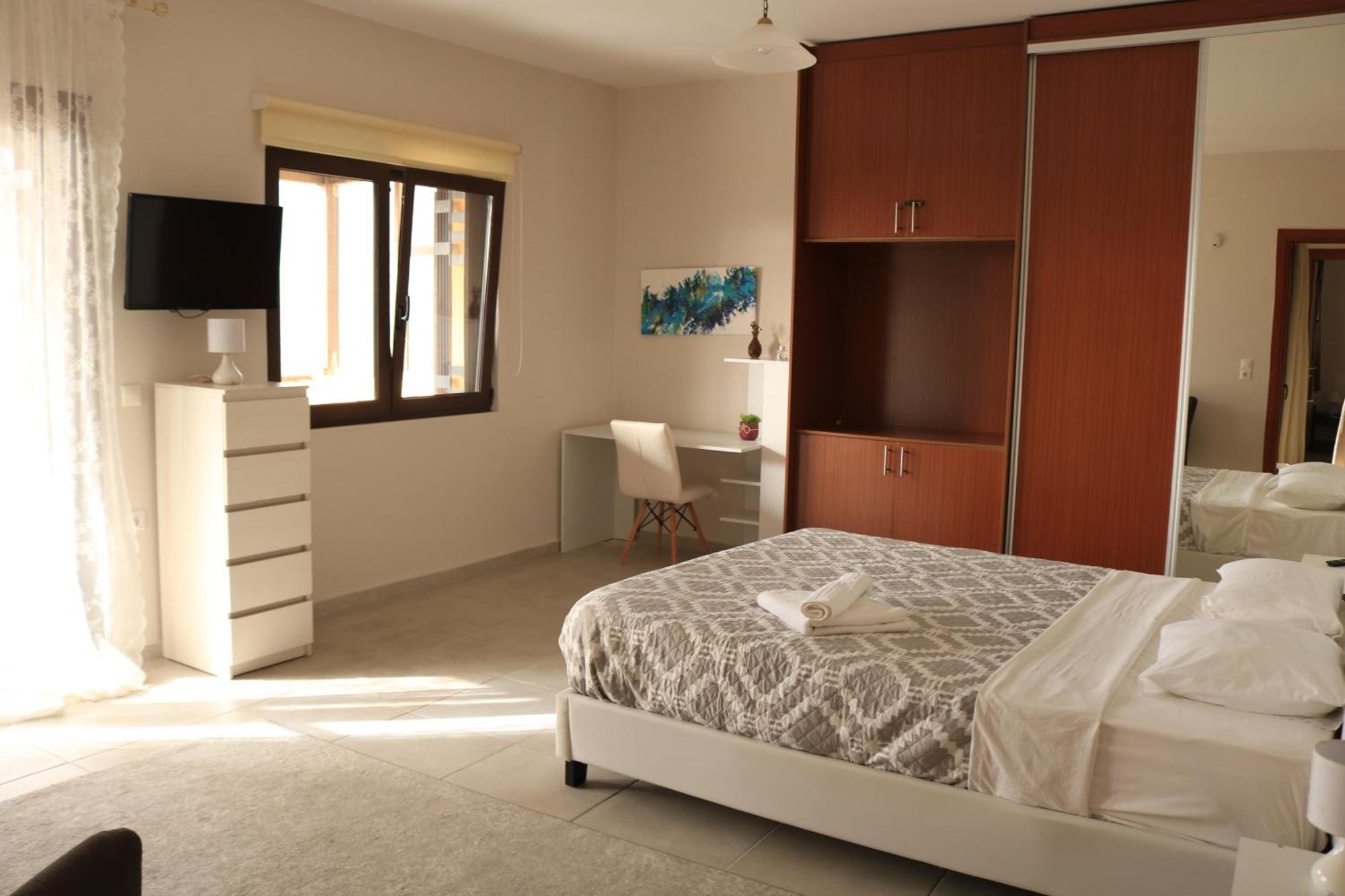 شقة Grosses Haus Mit Traumhaftem Ausblick جورجيوبوليس المظهر الخارجي الصورة